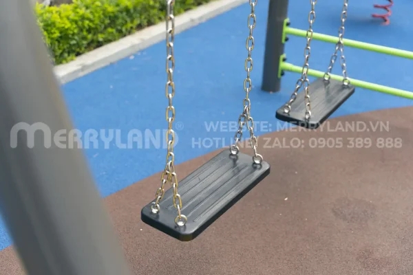 ghế xích đu do merryland sản xuất